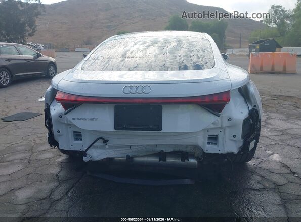 WAUFJBFW4R7002527 2024 AUDI E-TRON Белый 