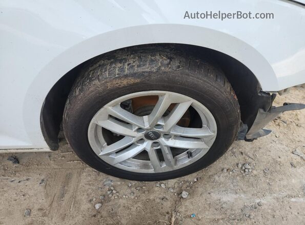 WAUGMAF41HN060965 2017 AUDI A4 White 
