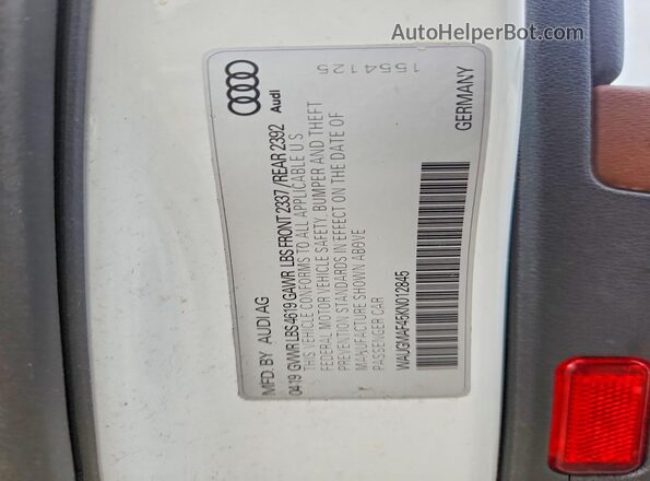 WAUGMAF45KN012845 2019 AUDI A4 White Vista del compartimento del motor