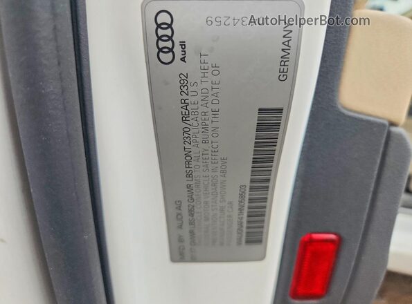 WAUGNAF41HN058503 2017 AUDI A4 White Vista del compartimento del motor