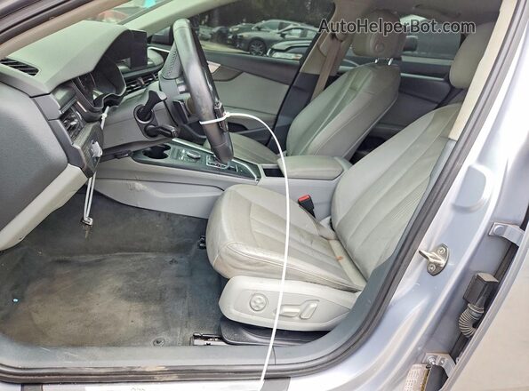 WAUGNAF45HN037993 2017 AUDI A4 Silver Vista interior delantera