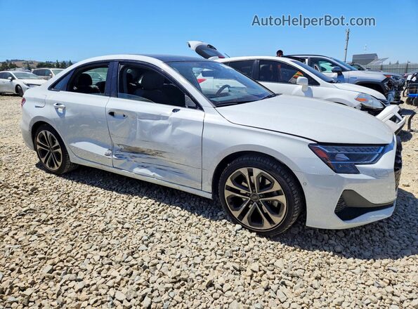 WAUGUDGY3SA052108 2025 AUDI A3 White Delantero derecho