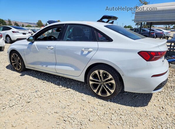 WAUGUDGY3SA052108 2025 AUDI A3 White Trasero izquierdo