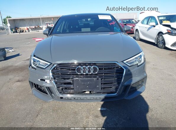 WAUJ8GFF8H1045398 2017 AUDI A3 Gray Widok wnętrza z tyłu