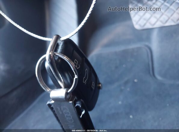 WAUJ8GFF8H1045398 2017 AUDI A3 Gray Widok deski rozdzielczej