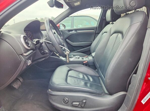 WAUJ8GFFXH1063126 2017 AUDI A3 Красный Вид салона спереди