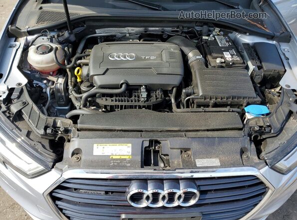 WAUJEGFF7K1024462 2019 AUDI A3 Silver Սալոնի հետևի տեսք