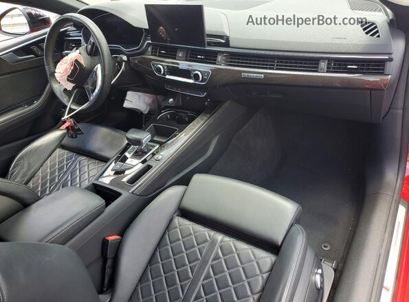 WAUP4AF54NA028149 2022 AUDI S5 Red Vista del salpicadero