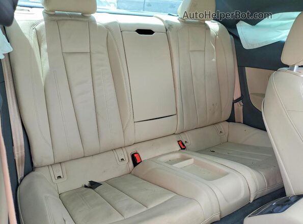 WAUPNAF57JA004483 2018 AUDI A5 White Vista de los asientos traseros