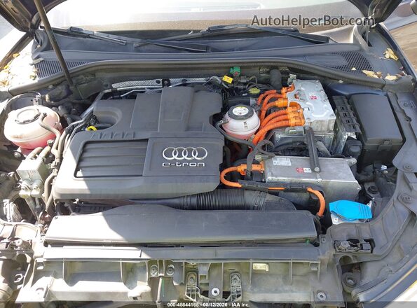 WAUTPBFF0JA078450 2018 AUDI A3 Blue Widok z tyłu