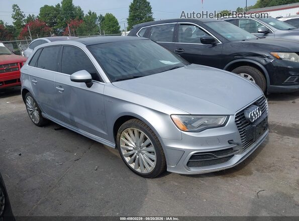 WAUTPBFF6GA035143 2016 AUDI A3 Silver Սարքավորումների վահանակի տեսք
