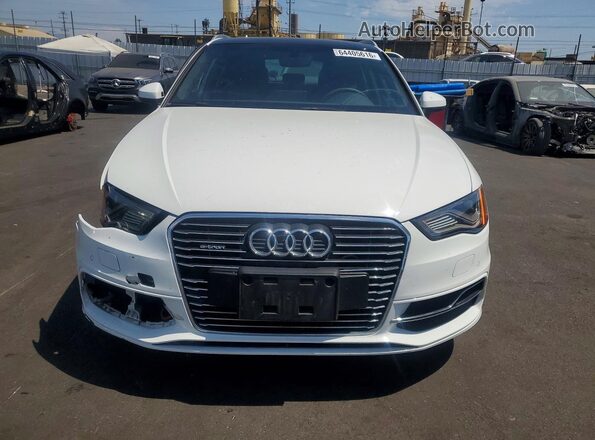 WAUTPBFF6GA129152 2016 AUDI A3 White Դիմացի տեսք