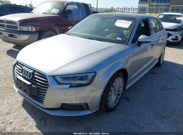 WAUTPBFF9HA043190 2017 AUDI A3 Silver Przód lewy
