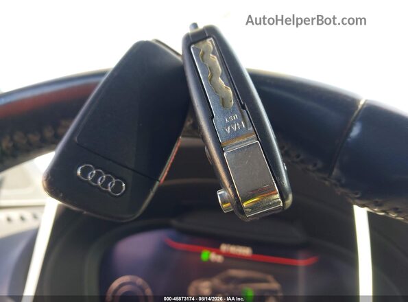 WAUTPBFF9HA043190 2017 AUDI A3 Silver Widok deski rozdzielczej