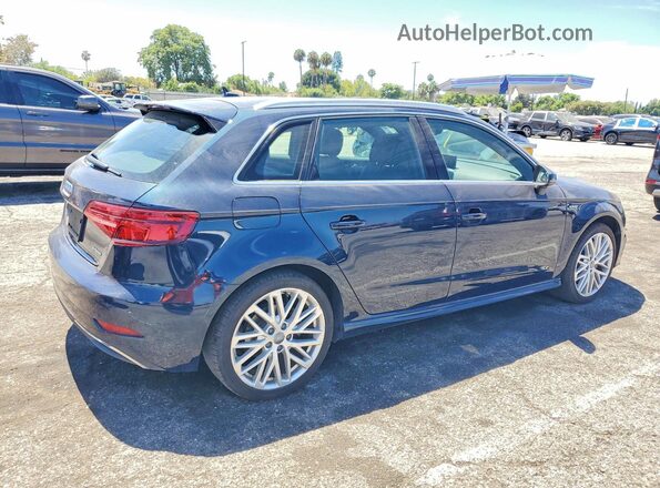 WAUTPBFF9JA096025 2018 AUDI A3 Blue Przód prawy