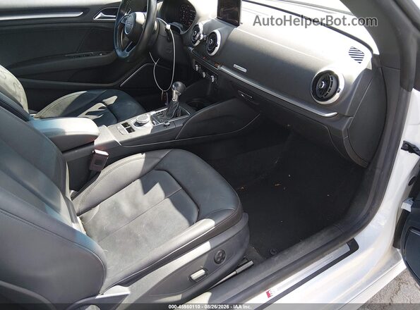 WAUY8LFF1J1011302 2018 AUDI A3 White Widok wnętrza z przodu