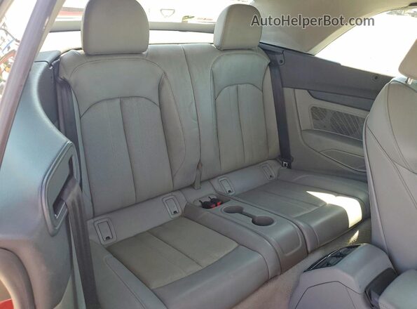 WAUYNGF51JN012725 2018 AUDI A5 Red Вид задніх сидінь