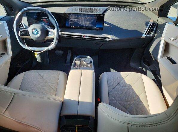 WB523CF00SCT40738 2025 BMW IX White Dashboard view