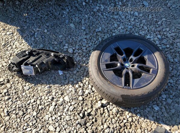 WB523CF01RCN06162 2024 BMW IX Gray Вид наклейки з VIN-кодом