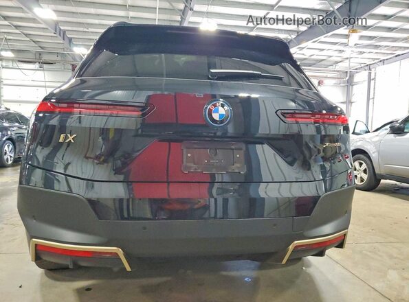 WB523CF02SCU36158 2025 BMW IX Black Widok z tyłu