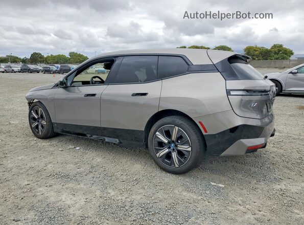 WB523CF04SCT70826 2025 BMW IX Серый Задняя левая четверть