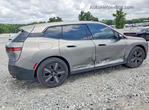 WB523CF07RCP83060 2024 BMW IX Gold უკანა მარჯვენა