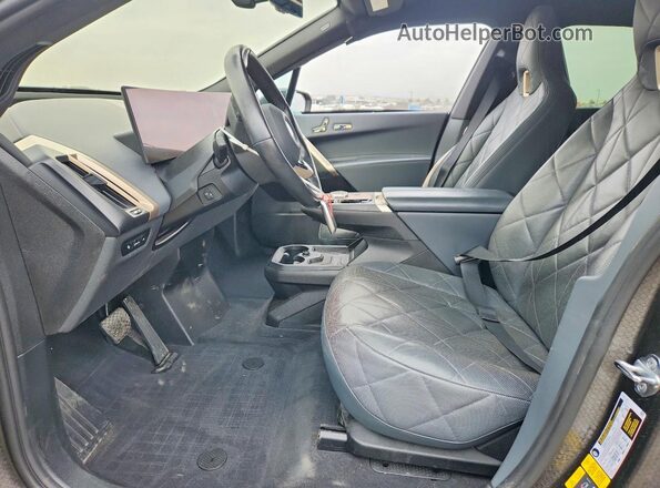 WB523CF0XRCP95512 2024 BMW IX Черный Вид салона спереди