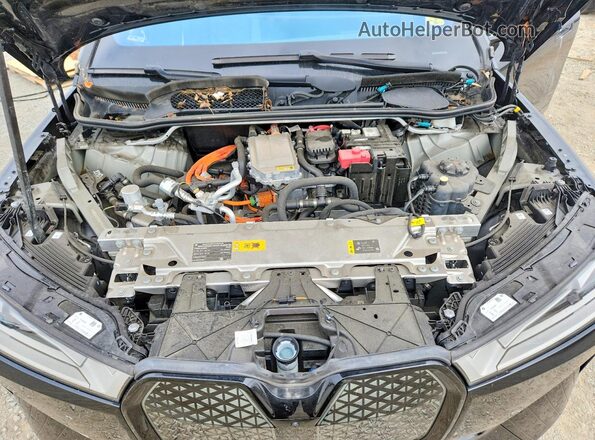 WB523CF0XRCP95512 2024 BMW IX Черный Вид подкапотного пространства