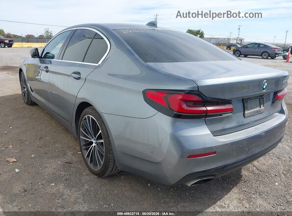 WBA13AG00MCF82077 2021 BMW 5 SERIES Gray Trasero izquierdo