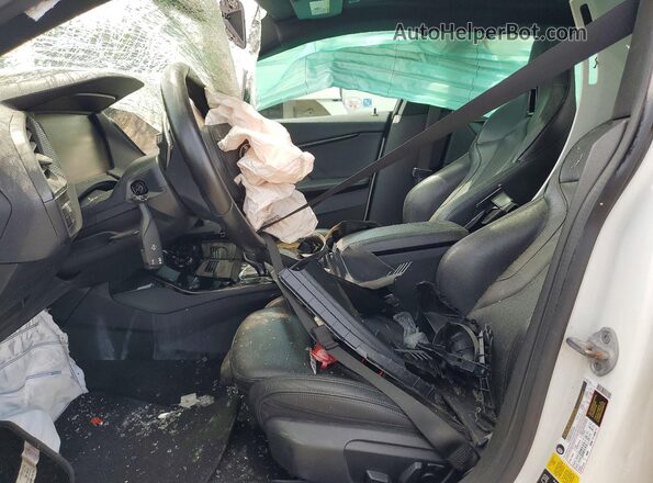 WBA13AL01L7G28075 2020 BMW M2 White Front interior view