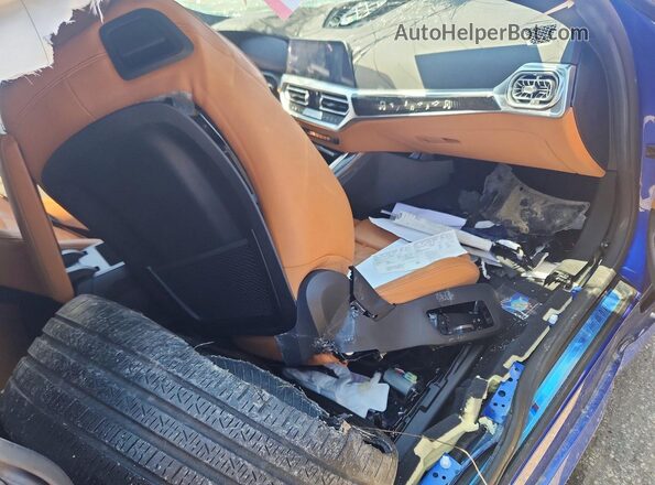 WBA13AR05MCG01347 2021 BMW M4 Blue Вид панелі приладів