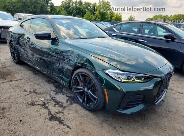 WBA13AR09MCH19725 2021 BMW M4 Зеленый Передняя правая четверть