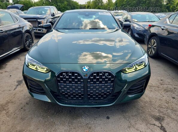 WBA13AR09MCH19725 2021 BMW M4 Зеленый Вид спереди