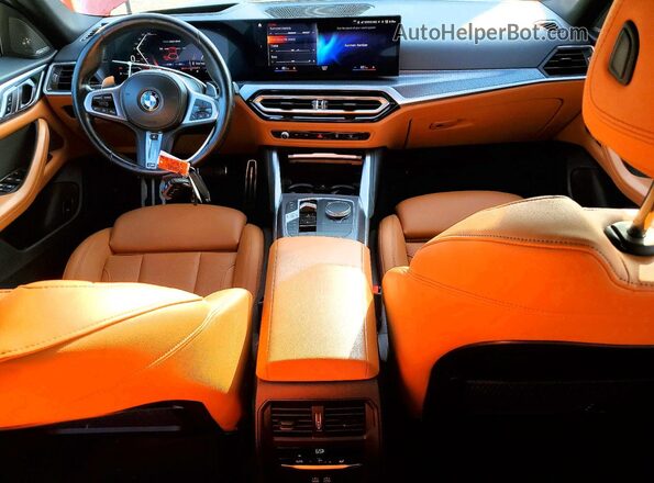 WBA13AW02RFR42762 2024 BMW M4 Orange Вид панелі приладів
