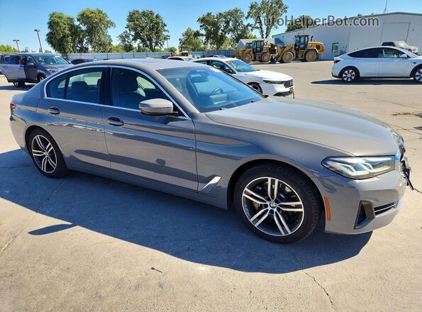 WBA13BJ00MWX06553 2021 BMW 5 SERIES Gray Front right