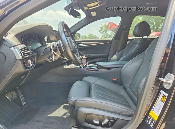 WBA13BJ01NCJ96314 2022 BMW 5 SERIES Black Front interior view