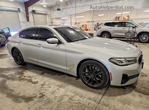 WBA13BJ02MCF29914 2021 BMW 5 SERIES Silver Front right