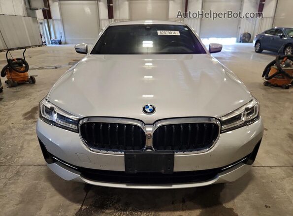 WBA13BJ02MCF29914 2021 BMW 5 SERIES Silver Front view