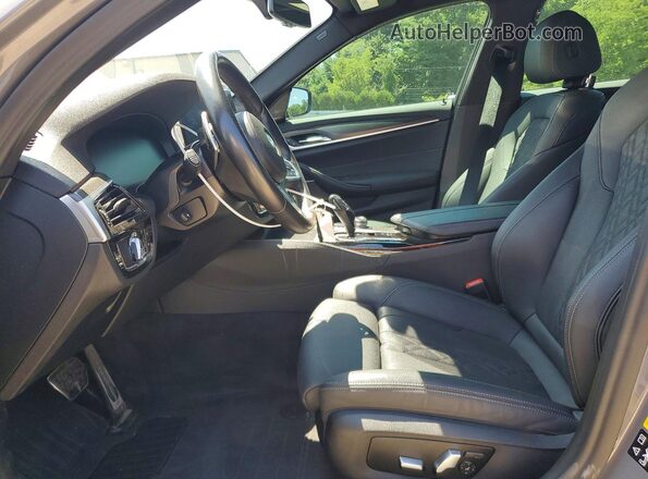WBA13BJ09NCJ42744 2022 BMW 5 SERIES Gray წინა სალონის ხედი