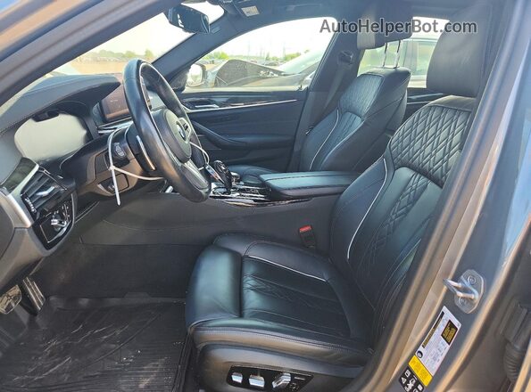 WBA13BK07PCL87107 2023 BMW M5 Gray Вид салону спереду