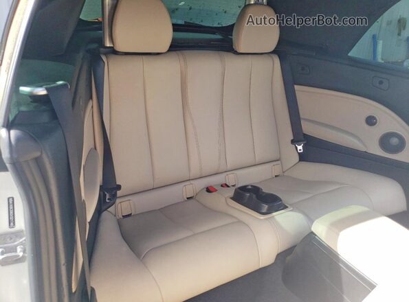 WBA1K9C59GV321748 2016 BMW 2 SERIES White Rear seats view
