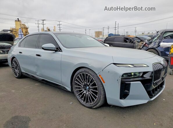 WBA23EH04SCV01621 2025 BMW 7 SERIES Серый Передняя правая четверть