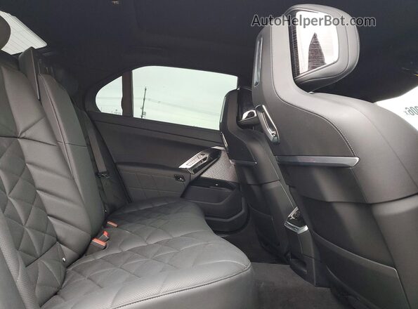 WBA23EH04SCV01621 2025 BMW 7 SERIES Серый Вид задних сидений