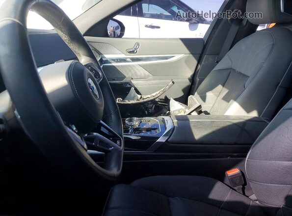 WBA23EH0XPCM41416 2023 BMW OTHER Black Vista interior delantera