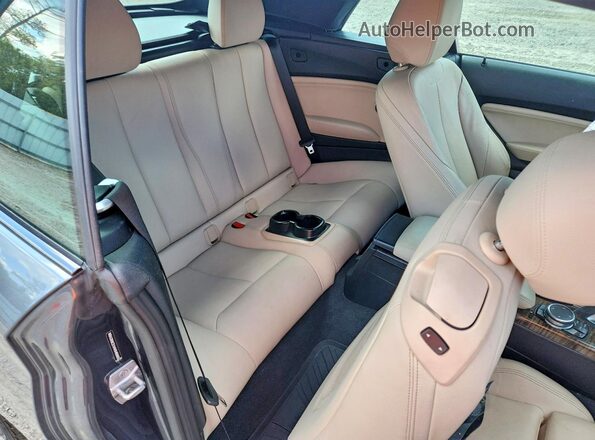 WBA2K9C51HV646965 2017 BMW 2 SERIES Gray Вид задніх сидінь