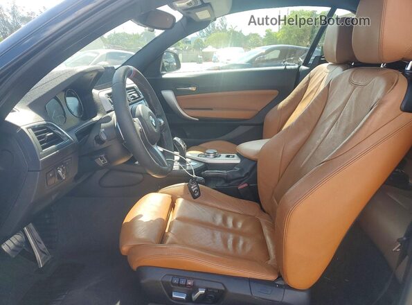 WBA2M7C59JVD51782 2018 BMW 2 SERIES Black Widok wnętrza z przodu