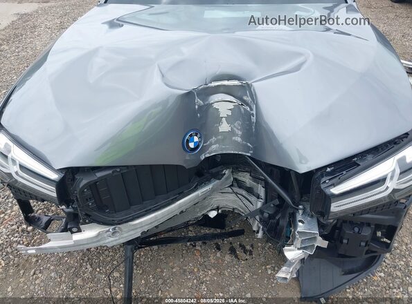 WBA33AG00PCL27018 2023 BMW 5 SERIES Gray Widok z tyłu