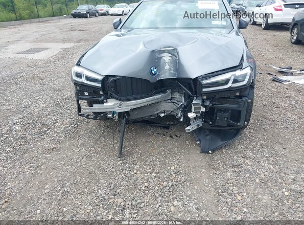 WBA33AG00PCL27018 2023 BMW 5 SERIES Gray Widok zestawu wskaźników