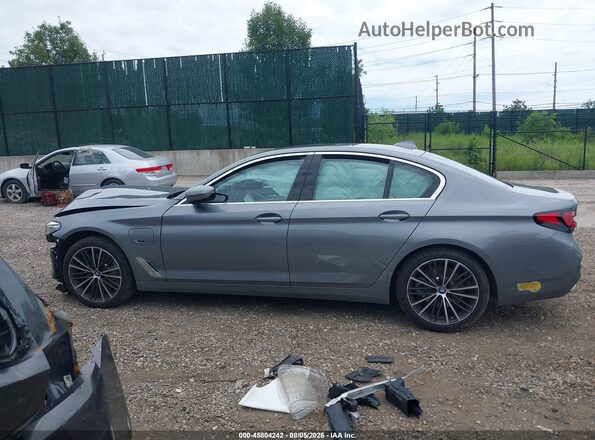 WBA33AG00PCL27018 2023 BMW 5 SERIES Gray Widok wnętrza 360 stopni