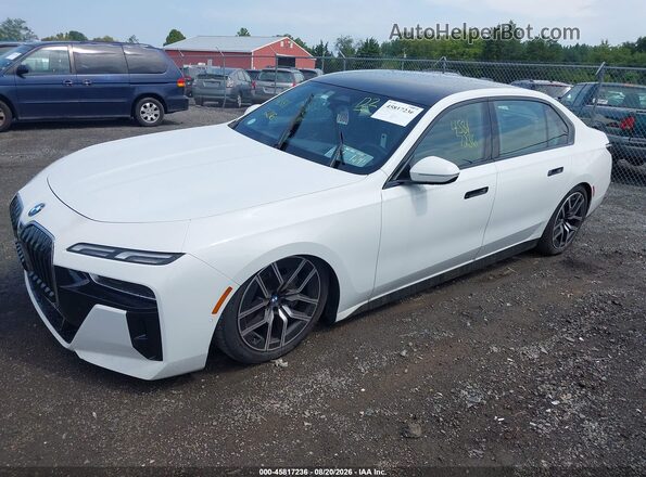 WBA33EH04TCX57568 2026 BMW 7 SERIES White Передня ліва чверть